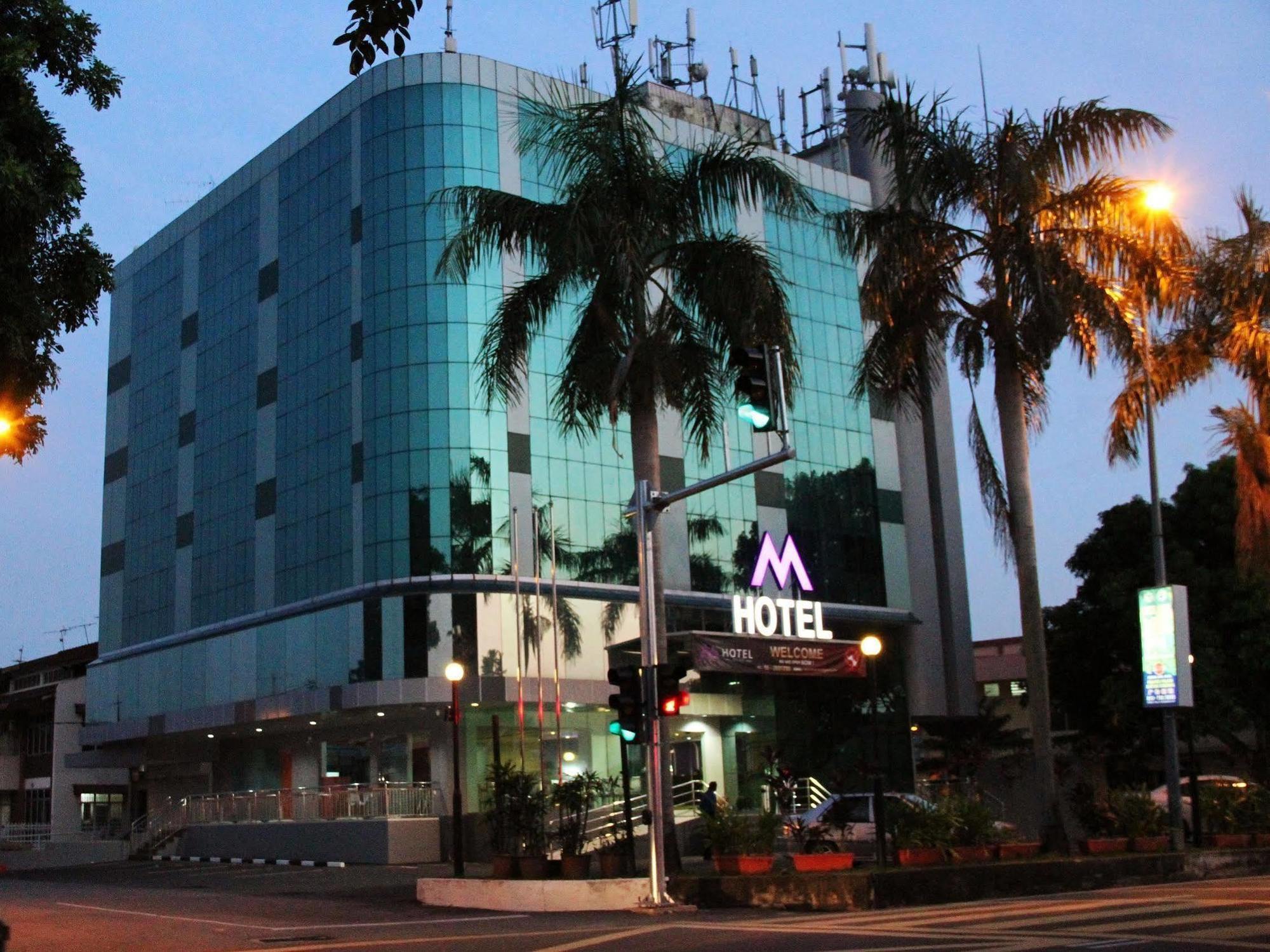 M2 Hotel Melaka Exterior photo